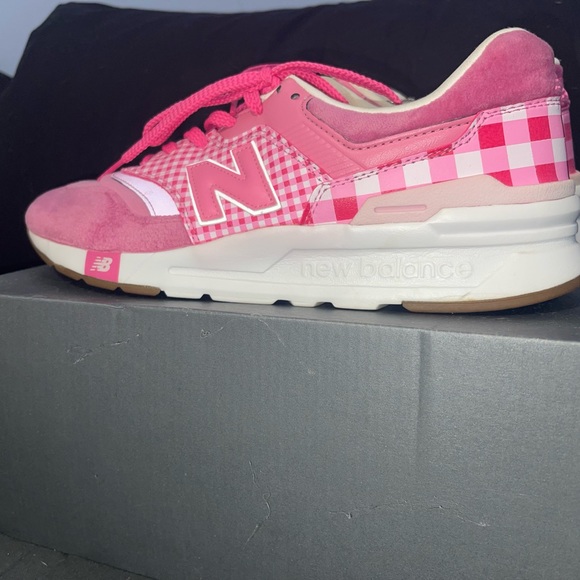 Size 10 - New Balance 997H x Atmos Pink Plaid 2019 main image 4